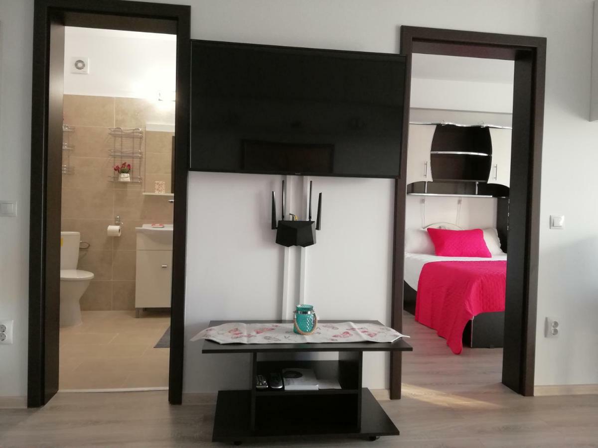 Kolonaki Domus Apartment Iasi Eksteriør bilde