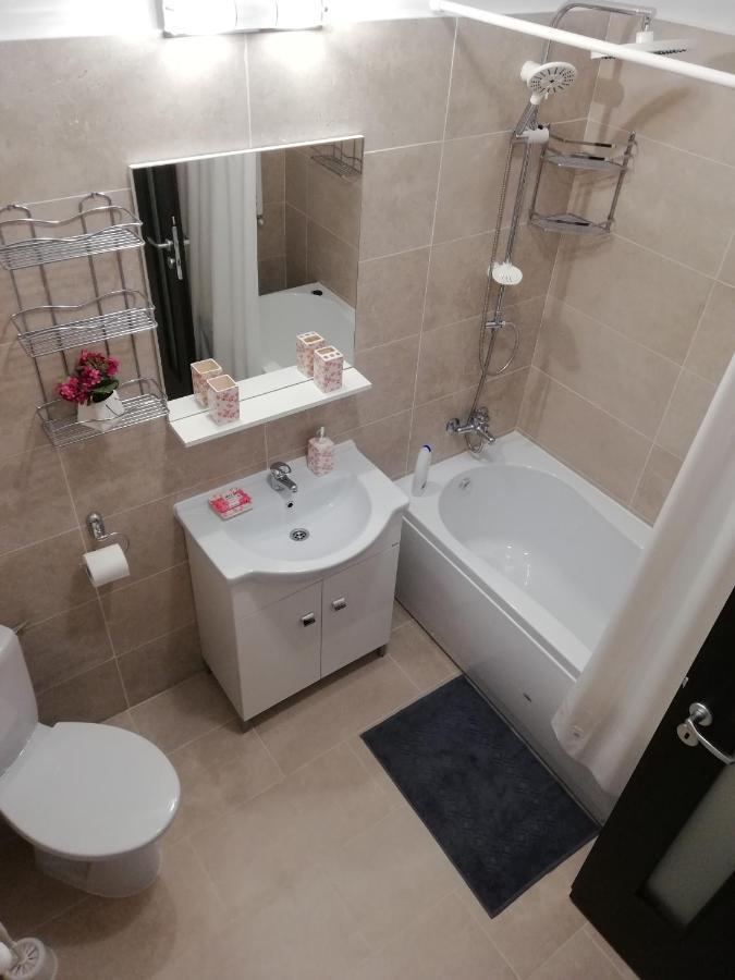 Kolonaki Domus Apartment Iasi Eksteriør bilde